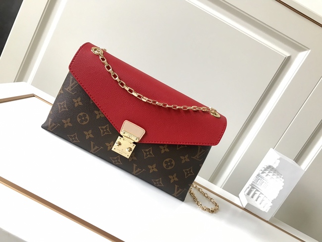 Louis Vuitton Chain Crossbody Bag Code: M41200
