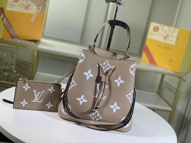 Louis Vuitton Crossbody Bag Code: M56886