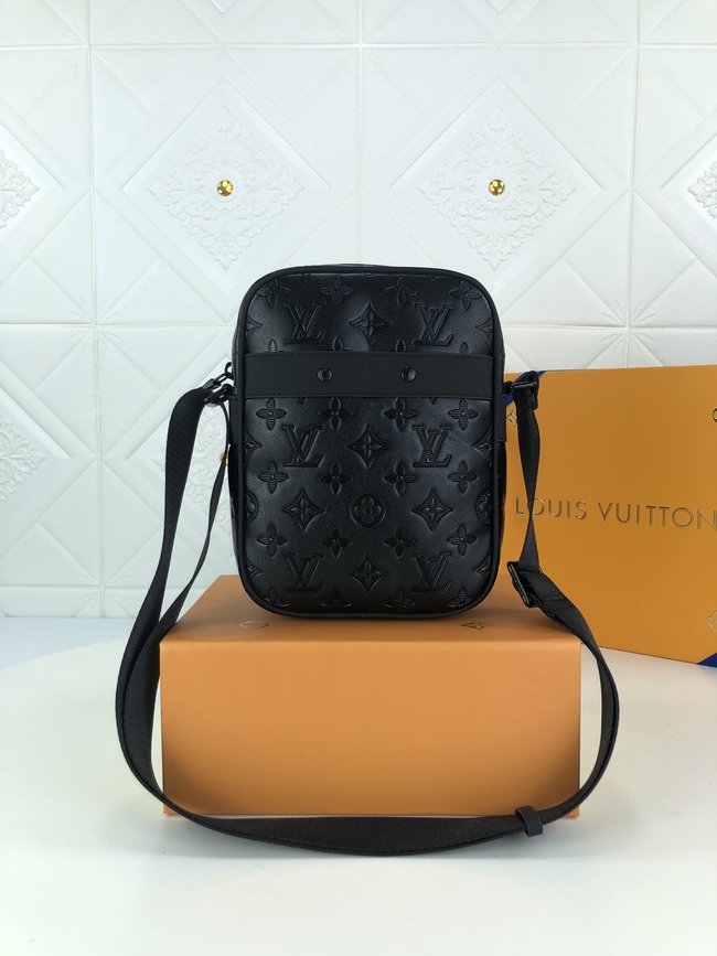 Louis Vuitton Crossbody Bag Code: M44972/