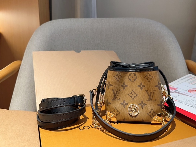 Louis Vuitton 23 Years New Messenger Bag