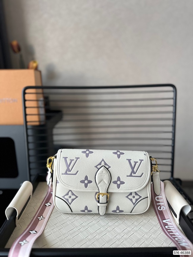 Louis Vuitton Simple Baguette Bag Code:46388