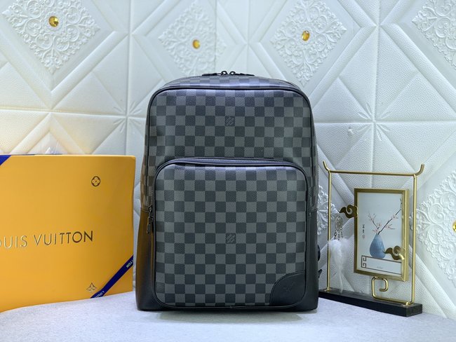 Louis Vuitton Dean Backpack Code: M45335 45867