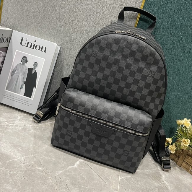 Louis Vuitton Discovery Backpack Code: M46553 M46557 M22558 M46684 M40514 M46802