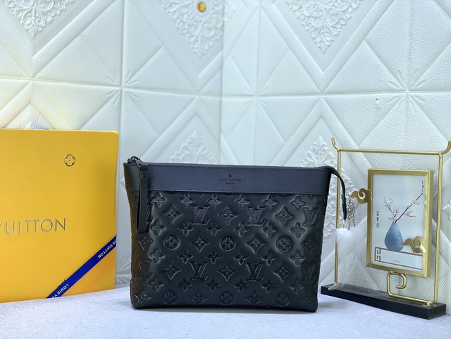 Louis Vuitton Pochette Voyage Souple Clutch Code: M82545 M82543
