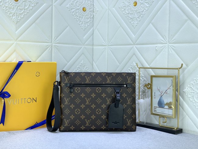 Louis Vuitton Ipad Clutch Code: M40504 M40505 M81375 M69837 M69837 M82270