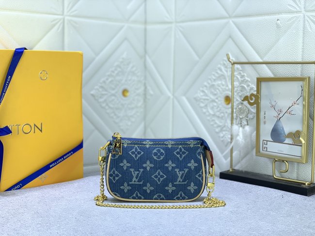 Louis Vuitton Mini Pochette Accessories Small Handbag Code: M82960