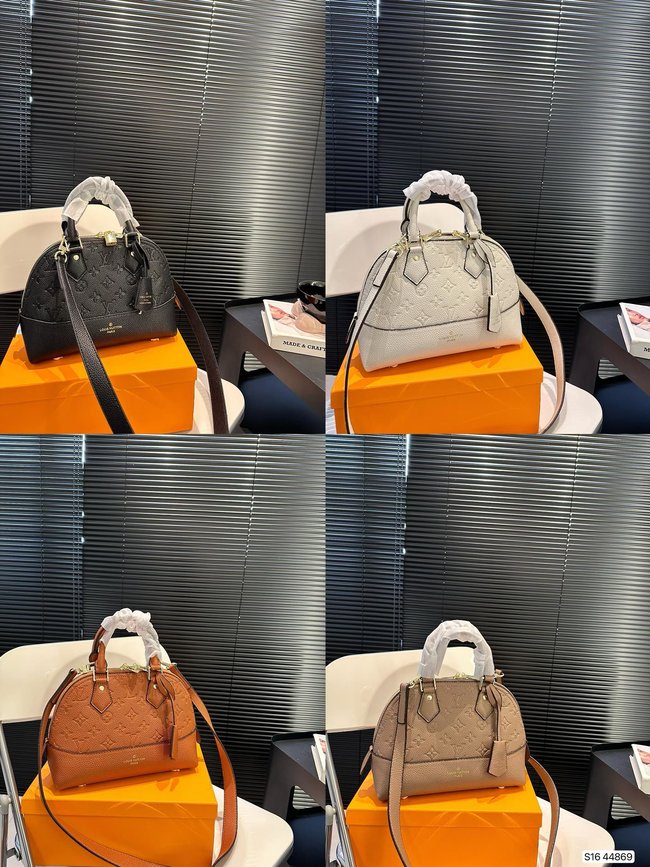 Louis Vuitton Large-Capacity Versatile Shell Bag Code: 44869