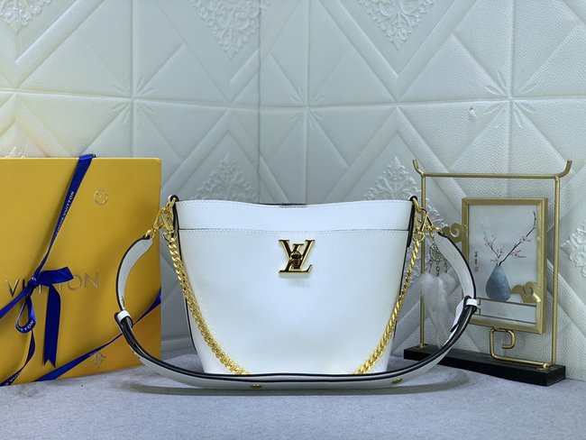 Louis Vuitton Grained Cow Leather Crossbody Bag Code: M24006 M24638