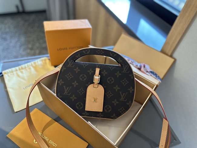 Louis Vuitton Fashion Ring Bag 