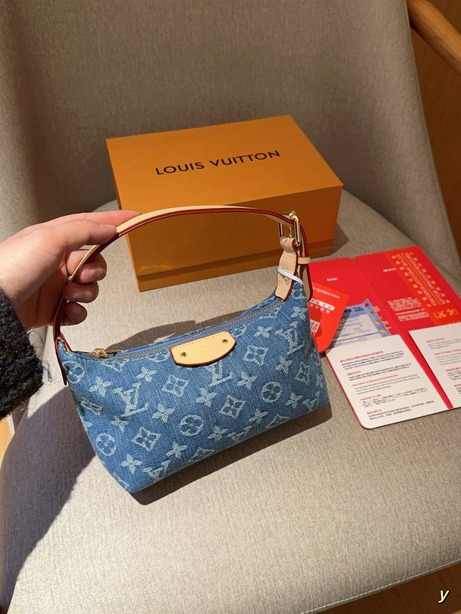 Louis Vuitton Denim Denim Underarm Bag 