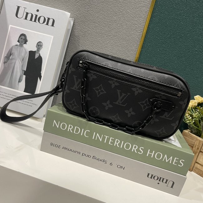 Louis Vuitton Monogram Clutch Code: M68321