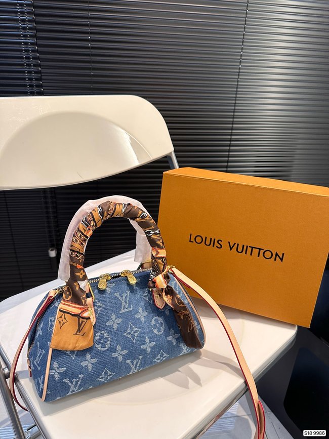 Louis Vuitton Classic Printed Denim Tote Code: 9986