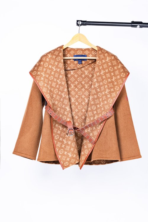 Louis Vuitton Caramel Leather Belt Small Flower Short Style Garment with Dust Bag, 99% Wool, 1% Silk