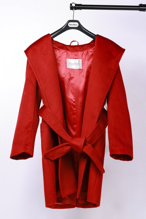 Max Mara Rialto Small Hat Style Garment in Water Ripple, 100% Water Ripple Fabric