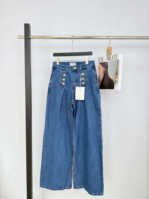 Chanel Straight-Leg Jeans with Metal Buttons, High-Waisted