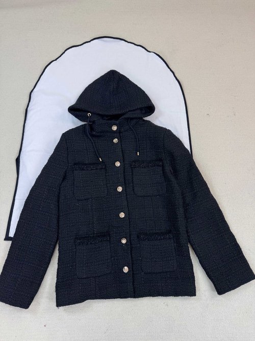 Chanel Graceful Hooded Tweed Coat with Fine Detail Craftsmanship