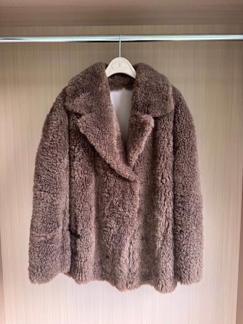 Brunello Cucinelli Luxurious 100% Cashmere One-Piece Fur with Good Warmth