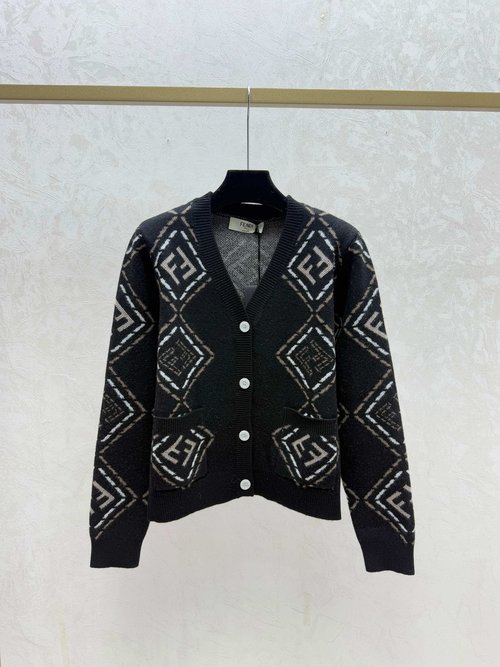 Fendi Color-Blocked Checked V-Neck Long Sleeve Knitted Cardigan in Black and White