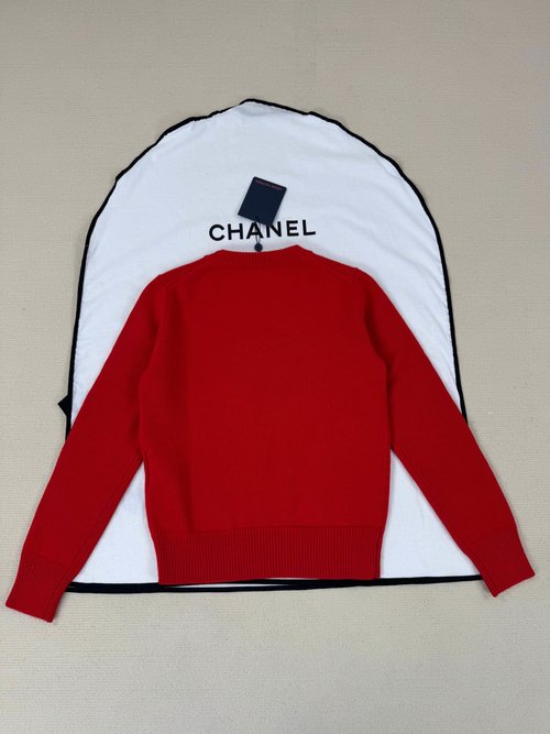 Louis Vuitton Detailed Pictures of Nice-Textured Cozy Sweater