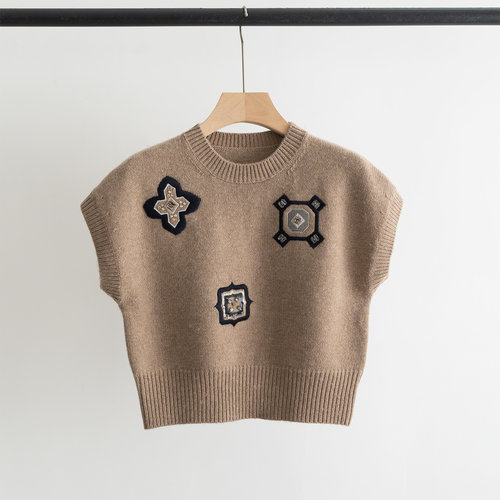 Max Mara Well - Crafted Wool - Cashmere Short Sweater with Batwing Sleeves