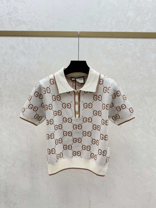 Gucci Contrast Color Patterned Letter Turn-Down Collar Knitted Short Sleeve in Pink, Khaki, Blue