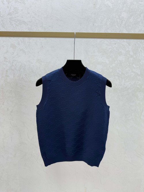 Gucci Elegant Pink and Royal Blue Solid Floral Letter Knit Vest