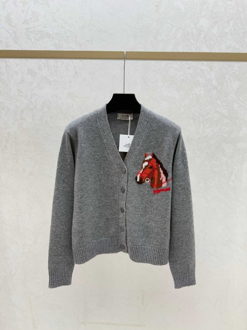 Hermes Contrast V-neck Knit Long Sleeve Cardigan in Grey & Red