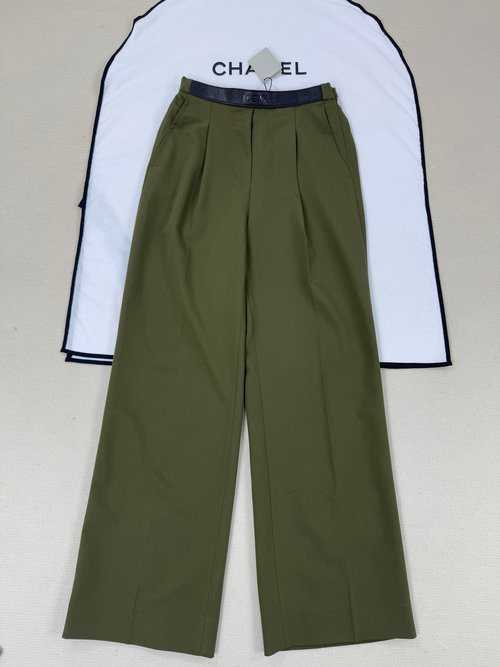 Loewe Detailed Pictures of Stylish Trousers