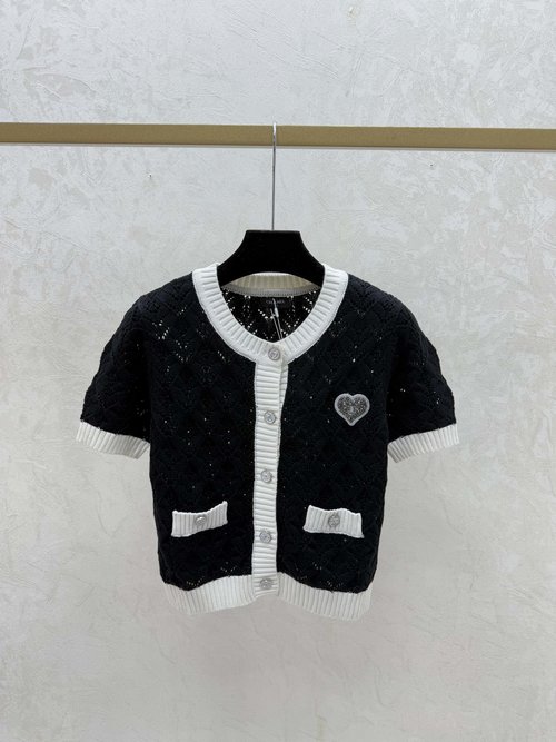 Chanel Color - Blocked Round Neck Hollow Knit Short Sleeve Cardigan in White & Black
