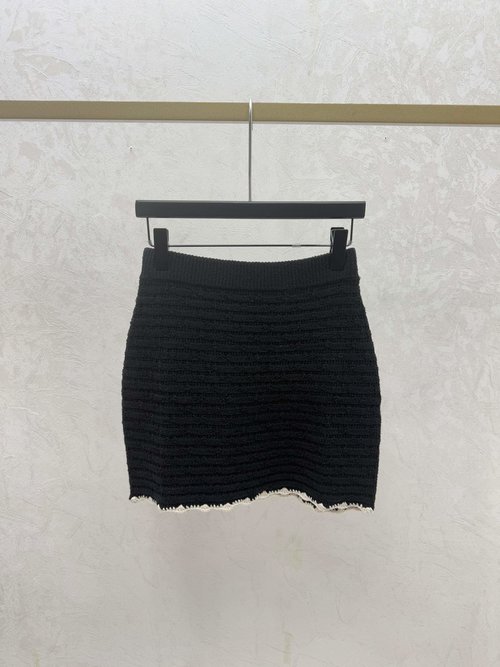 Chanel Contrast Color Lace Knitted Skirt