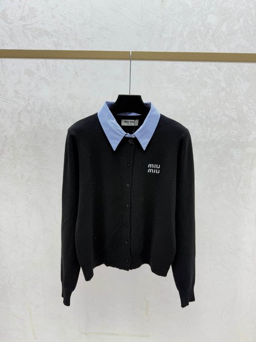 Miu Miu Contrast Color V-Neck Knit Long Sleeve Cardigan in Grey, Black