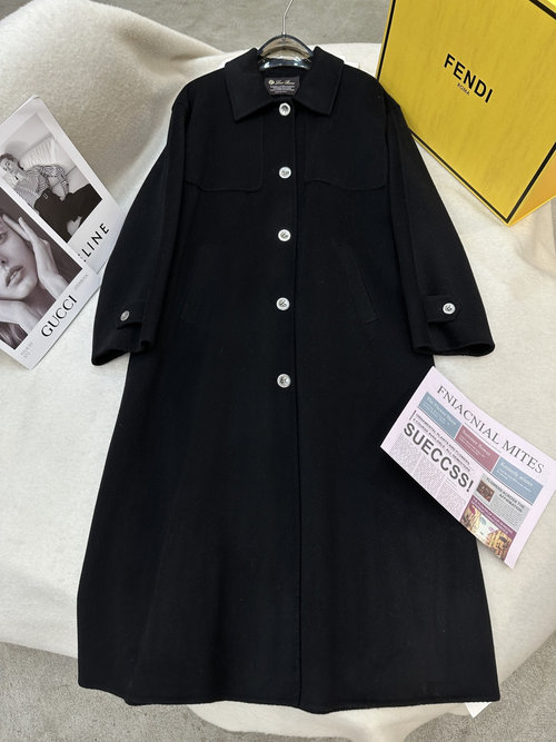 Loro Piana Classic Double-Sided Cashmere Coat with Good Fit