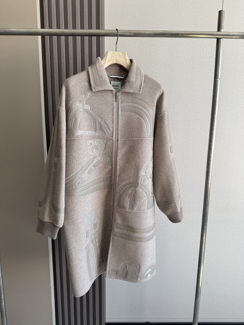 Hermes Premium 100% Cashmere Coat with Sheepskin Embroidery in Oatmeal Shade