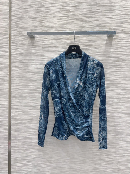 Chanel Animal Pattern V - Neck Mesh Bodysuit with High - Class Appeal