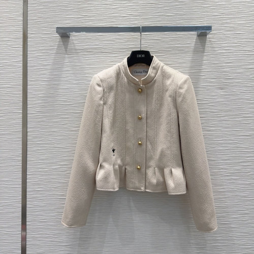 Chanel Classic, Premium - Fabric Coat with a Refined and Fashionable Design