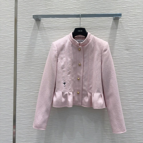 Chanel Classic, Premium - Fabric Coat with a Refined and Fashionable Design