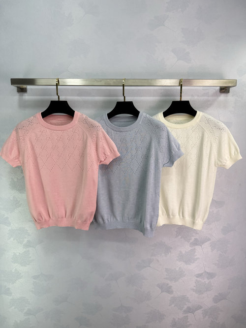 Gucci Lattice Hollow Knit Short Sleeve Top with Breathable and Slim Design