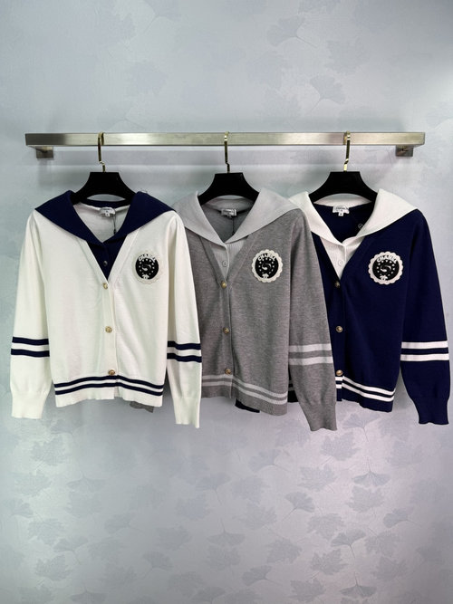 Chanel Academic Style Fake Two-Piece Cardigan with Navy Collar and Embroidery
