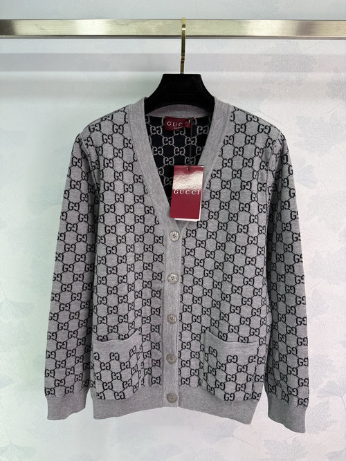 Gucci Two - way Jacquard Knit Cardigan with Logo Decoration