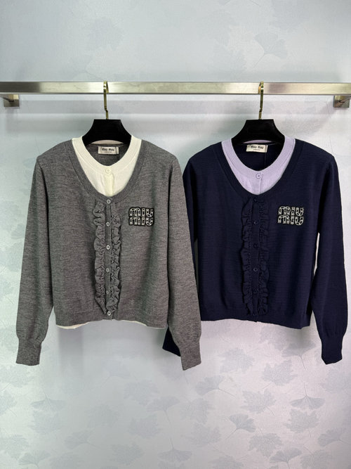 Miu Miu Imported Fine Wool Knit Shirt Cardigan with Contrasting Color Collar