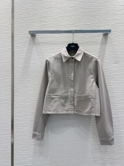 Fendi Fashionable Top with 3D Tailoring and Exquisite Craftsmanship