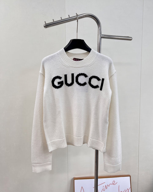 Gucci Chic Letter Knit Sweater with Loose Fit