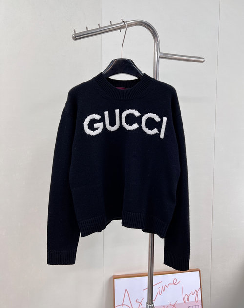 Gucci Letter Knitted Long-Sleeve Sweater with Logo Accent