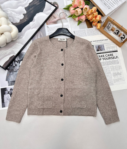 Miu Miu Oatmeal Letter Patch Knit Cardigan for a Relaxed Appearance