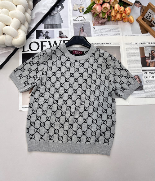 Gucci Two-Sided Round-Neck Jacquard Knit Short Sleeve with Double-G Pattern