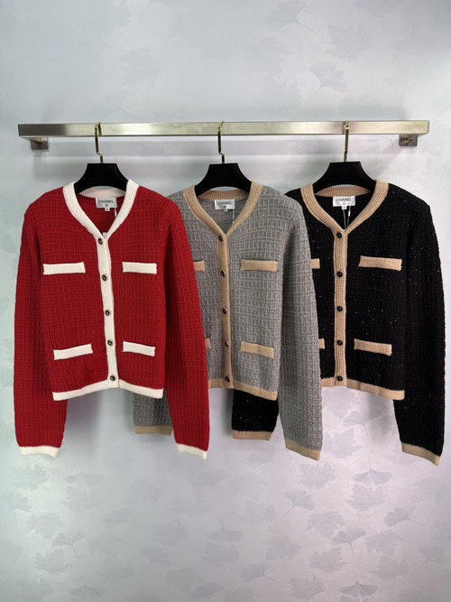 Chanel Round Neck Knitted Cardigan with Classic Two-Tone Stitching