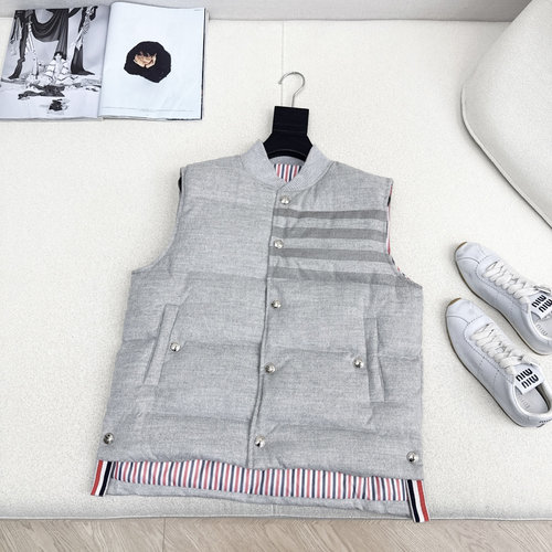 Thom Browne Woolen Sleeveless Stand - Collar Down Jacket, Light and Warm