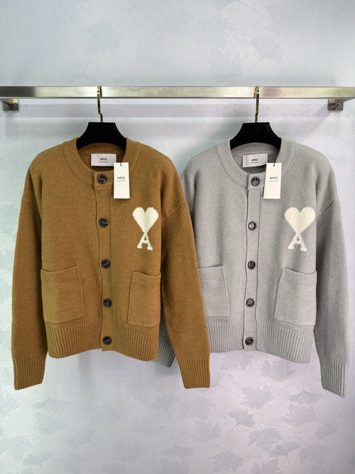 Ami Love Heart Knit Round-Neck Cardigan with Ribbed Hem and Decorative Embroidery