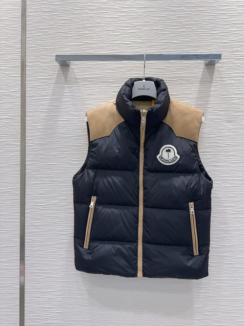 Moncler Unisex Down Vest with High - Quality 90% Down, Classic Style and 3D Tailoring