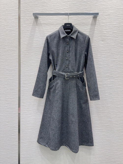 Chanel Elegant Dress Made of High - Quality Fabric with a Stylish Appearance